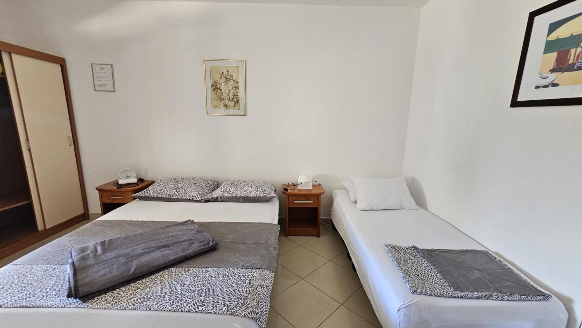 Apartment House Berry Примоштен Екстер'єр фото