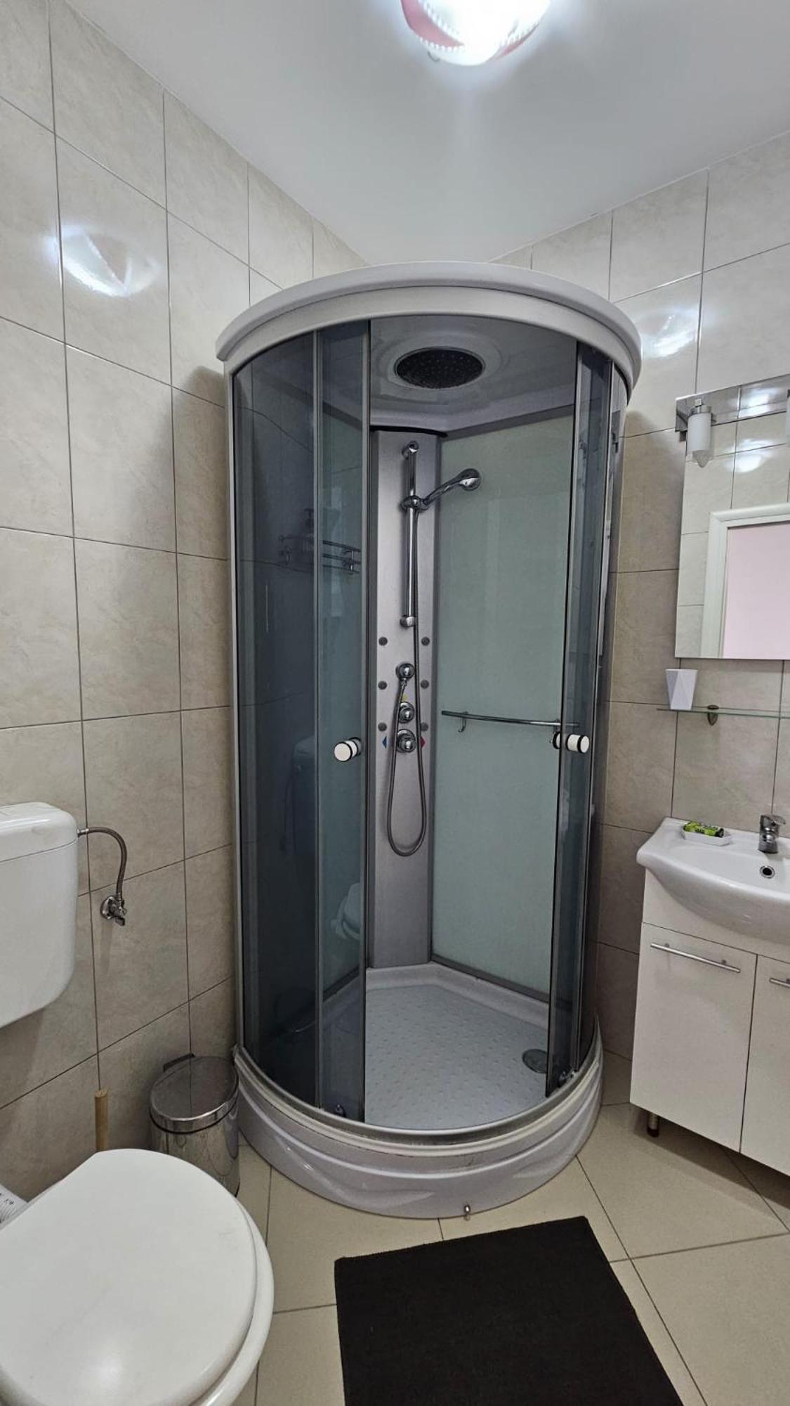 Apartment House Berry Примоштен Екстер'єр фото